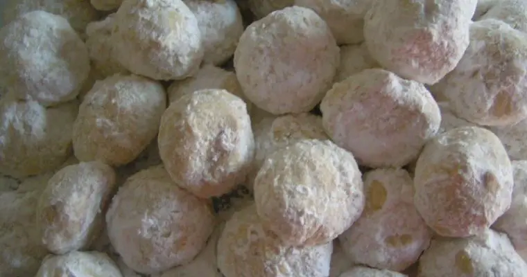 Wedding Cookies Recipe Cookies (Snowball Cookies)